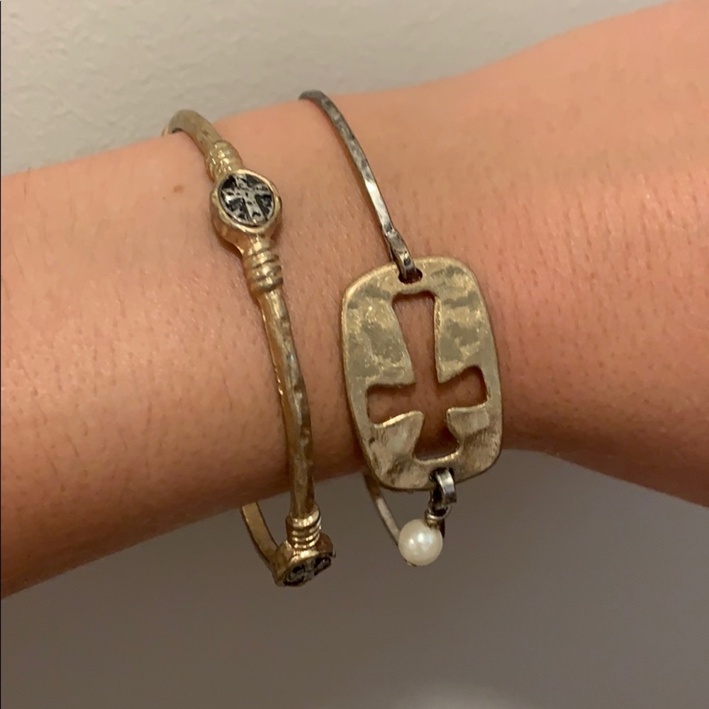 Silver/gold Cross Bangles